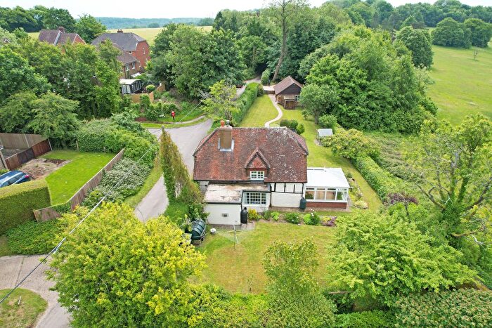 3 Bedroom Detached House For Sale In Southwood Road, Shalden, Alton, Hampshire, GU34
