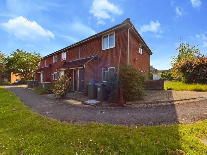 1 Bedroom Flat To Rent In Swancote, Fareham, PO16