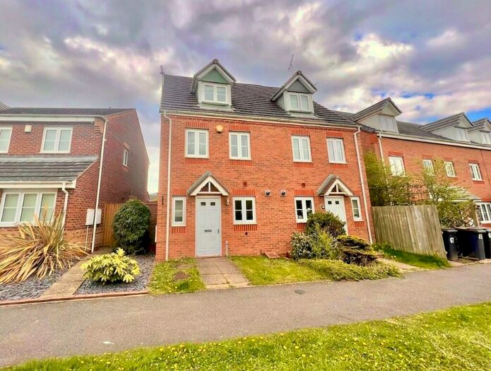 3 Bedroom Semi-Detached House To Rent In Walsingham Drive, Bermuda Park, Nuneaton, CV10