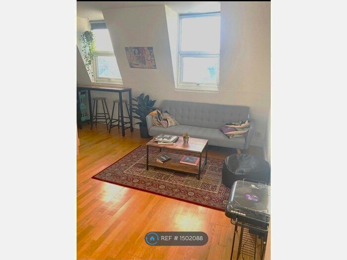 1 Bedroom Flat To Rent In Hackney Road, London, E2