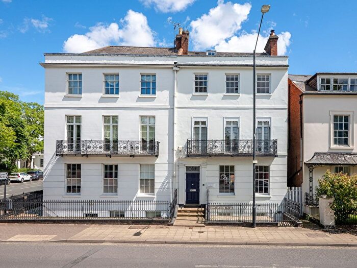 4 Bedroom Semi Detached House For Sale In Clarendon Place, Leamington Spa, CV32
