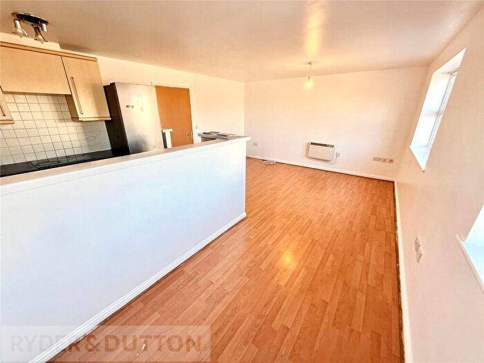 2 Bedroom Apartment To Rent In Silchester Drive, Manchester, Greater Manchester, M40