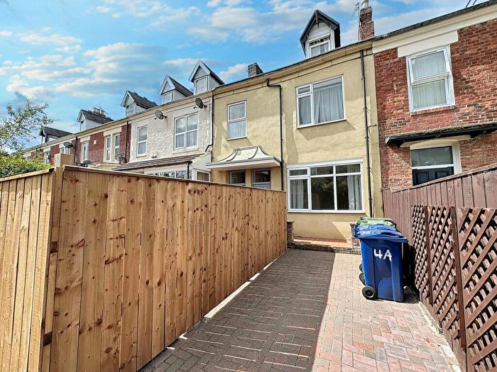 2 Bedroom Flat To Rent In Stannington Grove, Heaton, Newcastle Upon Tyne, Tyne And Wear, NE6