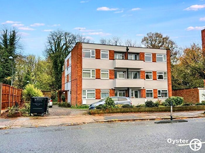 2 Bedroom Apartment To Rent In Green Lanes, Carlton House Green Lanes, N21