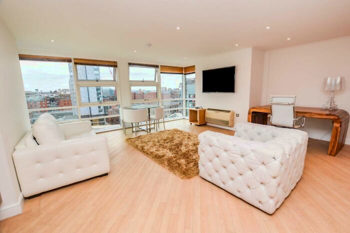 2 Bedroom Flat To Rent In , Whitworth Street West, Southern Gateway, Manchester, M1
