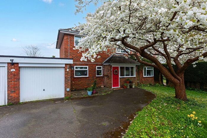 5 Bedroom Detached House To Rent In Dippers Close, Sevenoaks, Kent, TN15