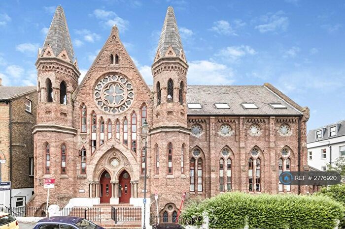 2 Bedroom Flat To Rent In New Church Court, London, SE19