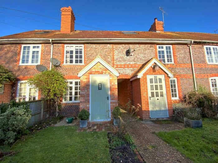 3 Bedroom Terraced House For Sale In Binfield Heath, Henley-On-Thames, RG9