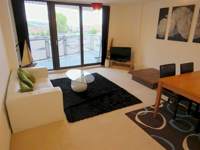 2 Bedroom Flat To Rent In Geoffrey Watling Way, Norwich, NR1