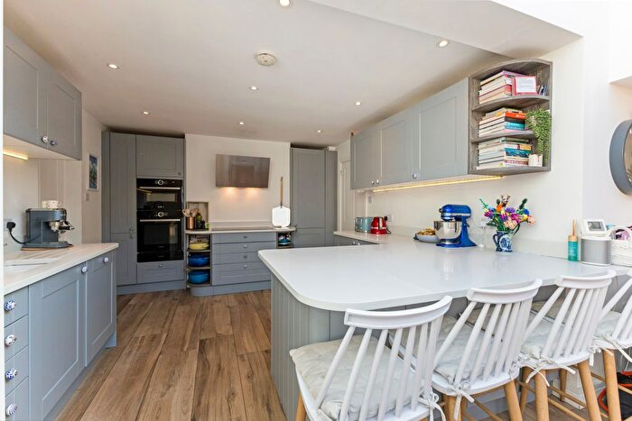 4 Bedroom Detached House For Sale In Marlow Road, Bisham, SL7