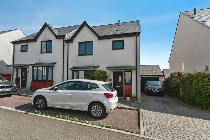 4 Bedroom Semi Detached House For Sale In Old Quarry Drive, Exminster, Exeter, EX6