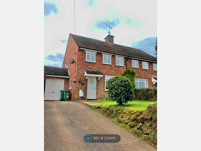 4 Bedroom Semi-Detached House To Rent In Bragenham Side, Stoke Hammond, Milton Keynes, MK17