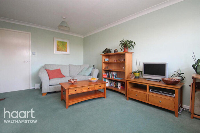 1 Bedroom Flat To Rent In Coppermill Lane, London, E17