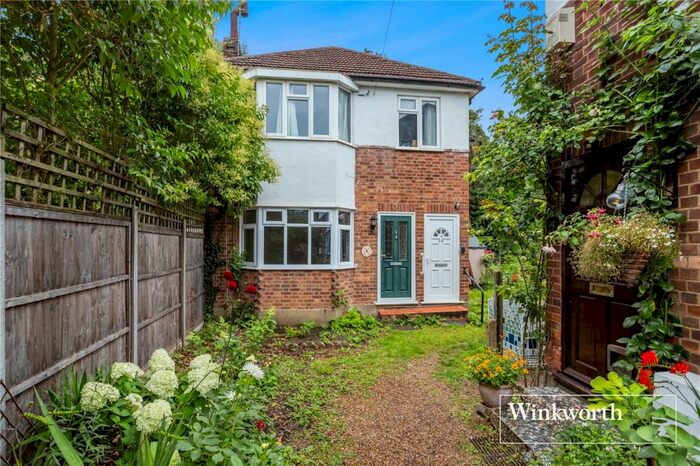 1 Bedroom Apartment To Rent In Laurel Bank, Finchley Park, North Finchley, London, N12