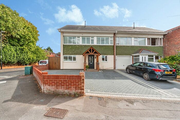 4 Bedroom End Terrace House For Sale In Old Redbridge Road, Old Redbridge, Southampton, Hampshire, SO15