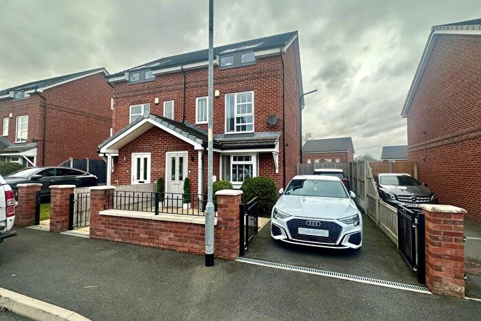3 Bedroom Semi Detached House For Sale In Jenner Road, Manchester, M22