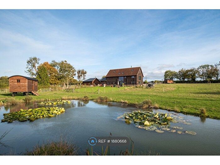 4 Bedroom Detached House To Rent In Markyate, St Albans, AL3