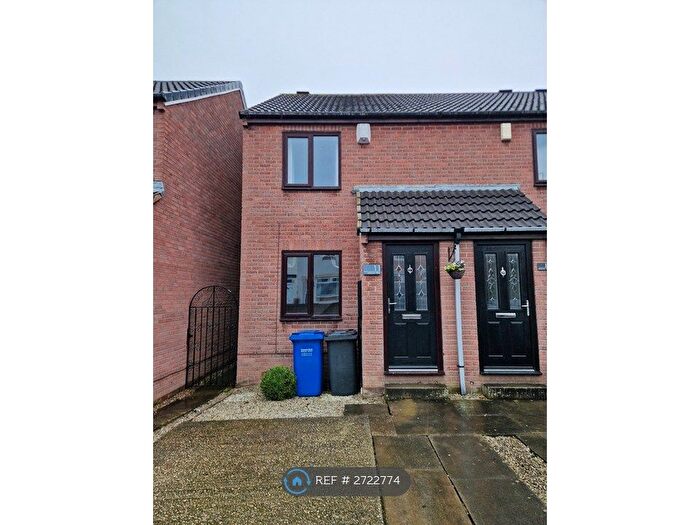 2 Bedroom End Terrace House To Rent In Mitchell Villas, New Whittington, Chesterfield, S43