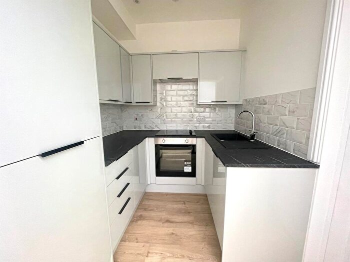 3 Bedroom End Of Terrace House For Sale In Nantgarw Road, Caerphilly, CF83