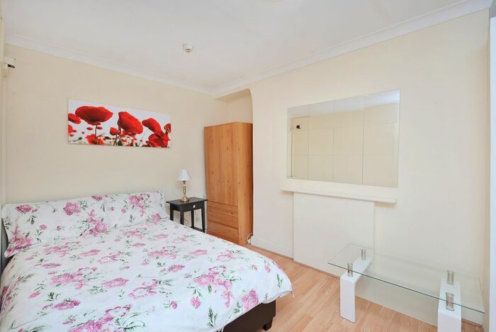 Studio To Rent In Oakley Street, London, SW3