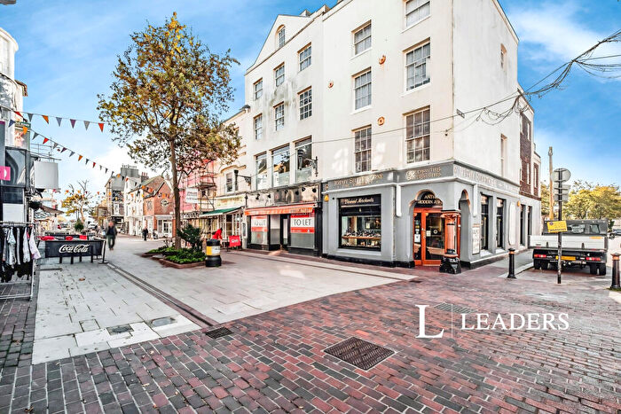 2 Bedroom Flat To Rent In Bedford Row, Worthing, BN11