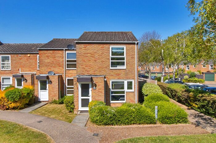 2 Bedroom End Of Terrace House For Sale In Ayelands, New Ash Green, Longfield, DA3