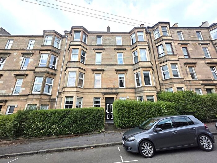 2 Bedroom Flat To Rent In Fergus Drive, North Kelvinside, Glasgow, G20