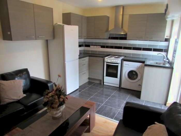 2 Bedroom Terraced House To Rent In Vecqueray Street, Coventry, CV1