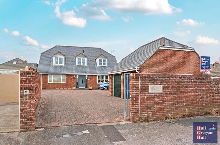 2 Bedroom Apartment For Sale In Montrose Close., Portland, DT5