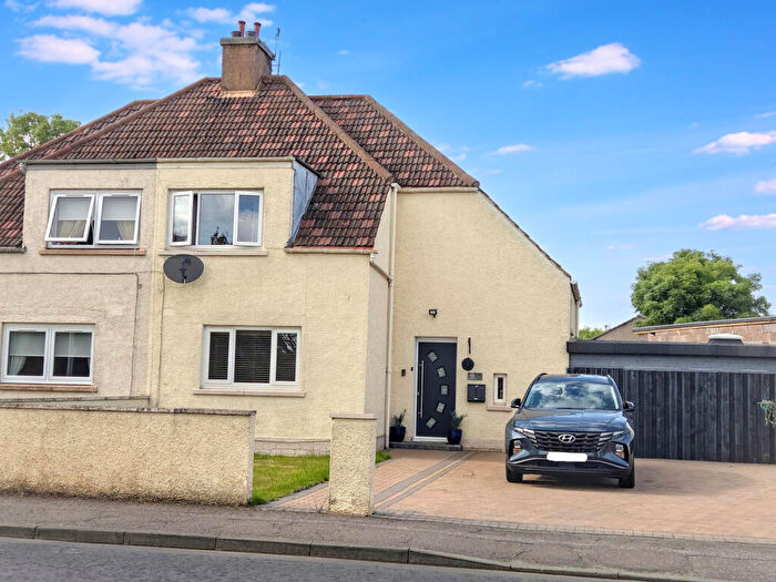 3 Bedroom Semi-Detached House For Sale In Muirpark Road, Tranent, East Lothian, EH33