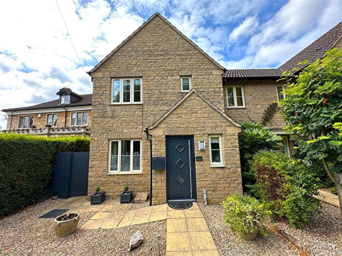 3 Bedroom End Of Terrace House For Sale In Wessington Avenue, Calne, SN11