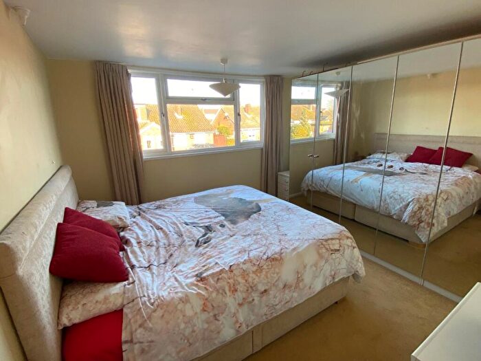 3 Bedroom Bungalow For Sale In Priory Crescent, Roade, Northampton, NN7