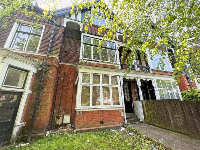 1 Bedroom Flat To Rent In Sherwood Rise, Nottingham, NG7