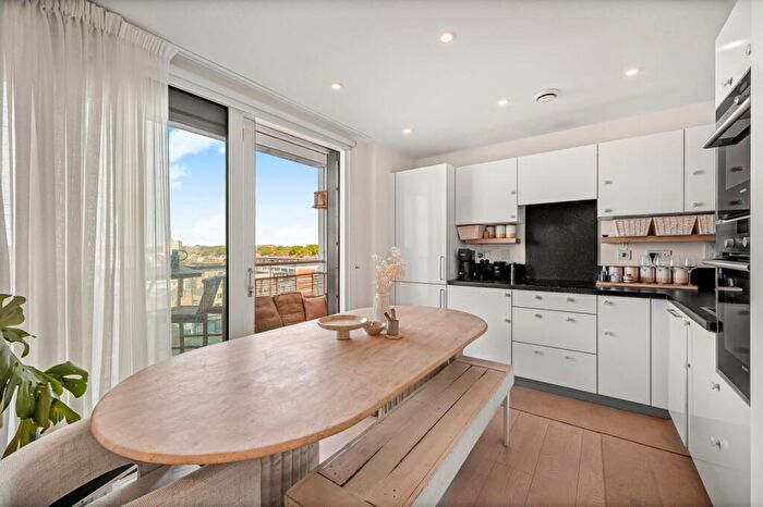2 Bedroom Flat For Sale In Dalston Square, London, E8