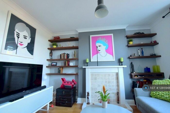 1 Bedroom Flat To Rent In Perth Road, Beckenham, BR3