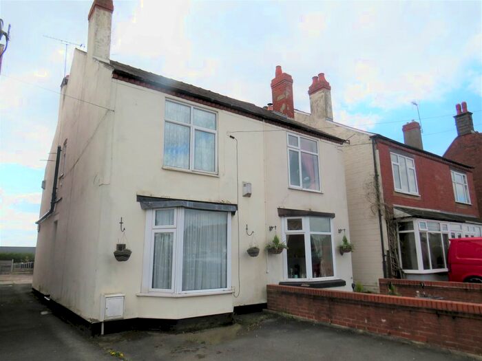 3 Bedroom Semi-Detached House To Rent In Greenheath Road, Hednesford, Cannock, WS12