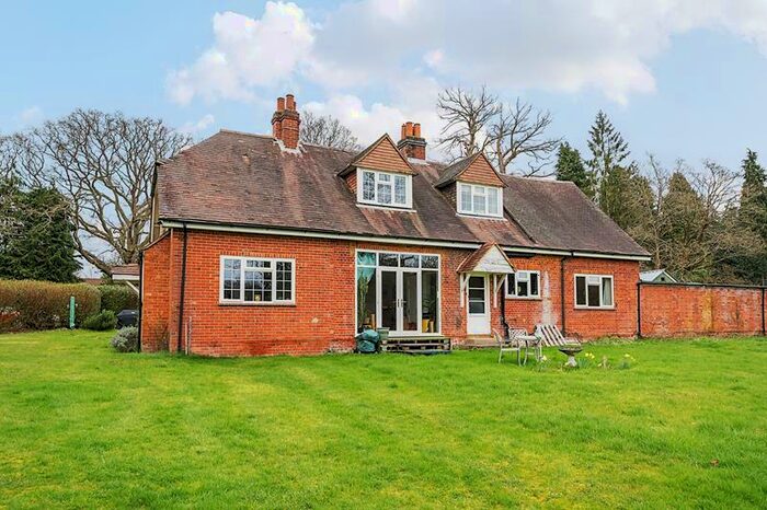 2 Bedroom Apartment To Rent In Windlemere, Westwood Road, Windlesham, GU20