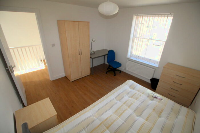 5 Bedroom Detached House To Rent In A Heathcote Road, Whitnash, Leamington Spa, CV31