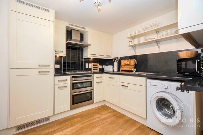 2 Bedroom Mews To Rent In Kingsley Avenue, Fairfield Park, SG5