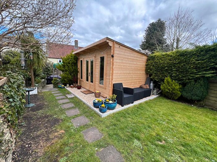 3 Bedroom Character Property For Sale In Charlton Road, Shepton Mallet, BA4