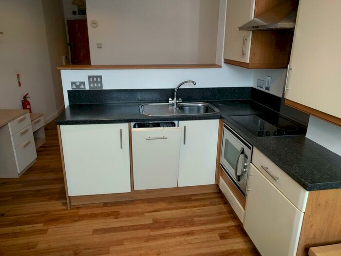 Studio To Rent In The Kingsway, Portland House, City Centre, Swansea, SA1