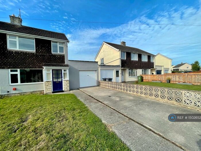 3 Bedroom Semi-Detached House To Rent In Wilton Drive, Trowbridge, BA14