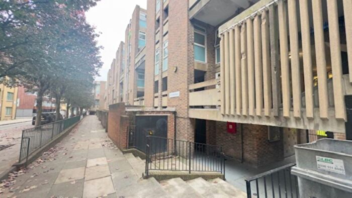 Studio To Rent In Mansford Street, Bethnal Green, E2