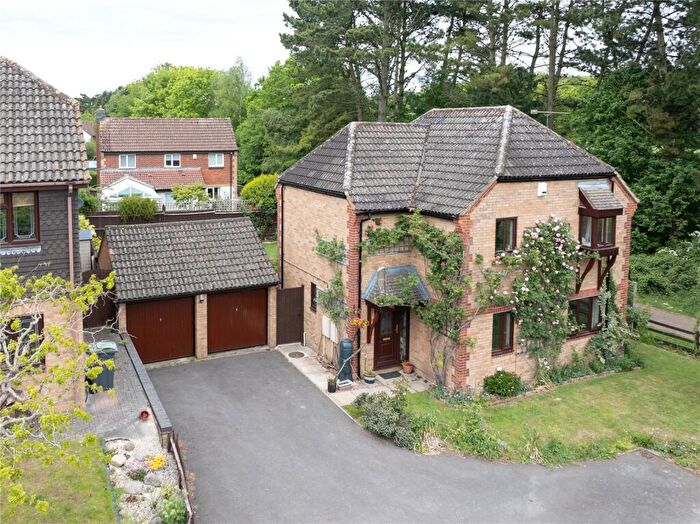 4 Bedroom Detached House For Sale In Greenriggs, Luton, Bedfordshire, LU2