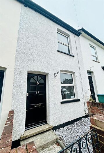 2 Bedroom Property To Rent In Cross Street, Watford, WD17