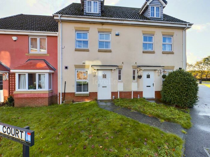 3 Bedroom Semi-Detached House To Rent In Tiber Road, North Hykeham, LN6