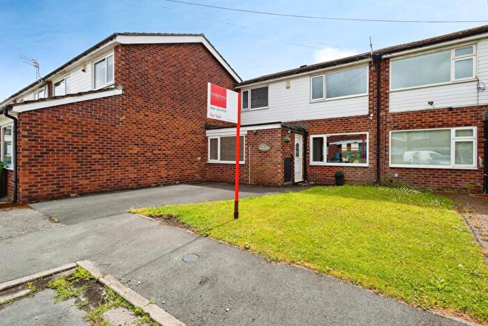3 Bedroom Terraced House For Sale In Greenacres Drive, Manchester, Greater Manchester, M19