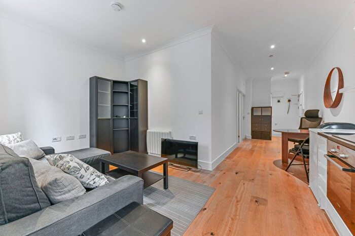 1 Bedroom Flat For Sale In Scarbrook Road, Central Croydon, Croydon, CR0