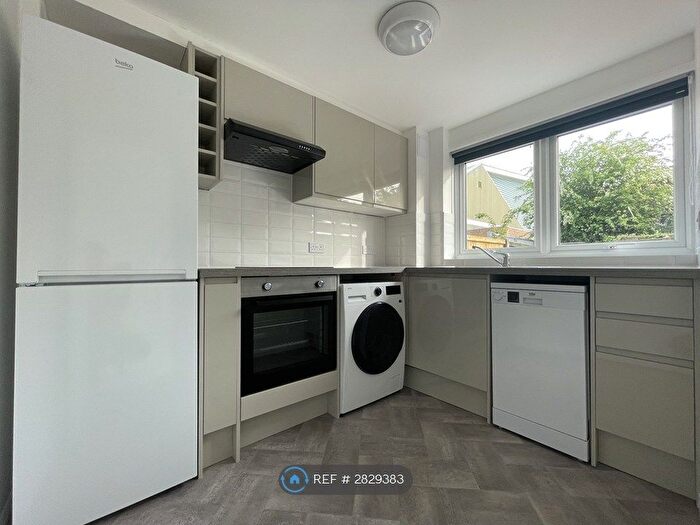 3 Bedroom Terraced House To Rent In St Stephens Close, Canterbury, CT2