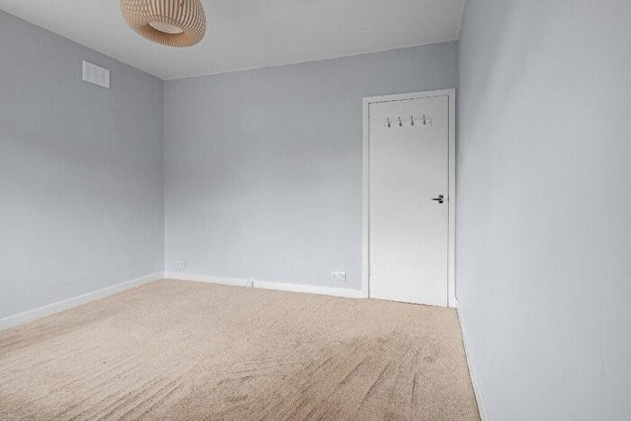 4 Bedroom Semi-Detached House To Rent In South Glassford Street, Milngavie, Glasgow, G62
